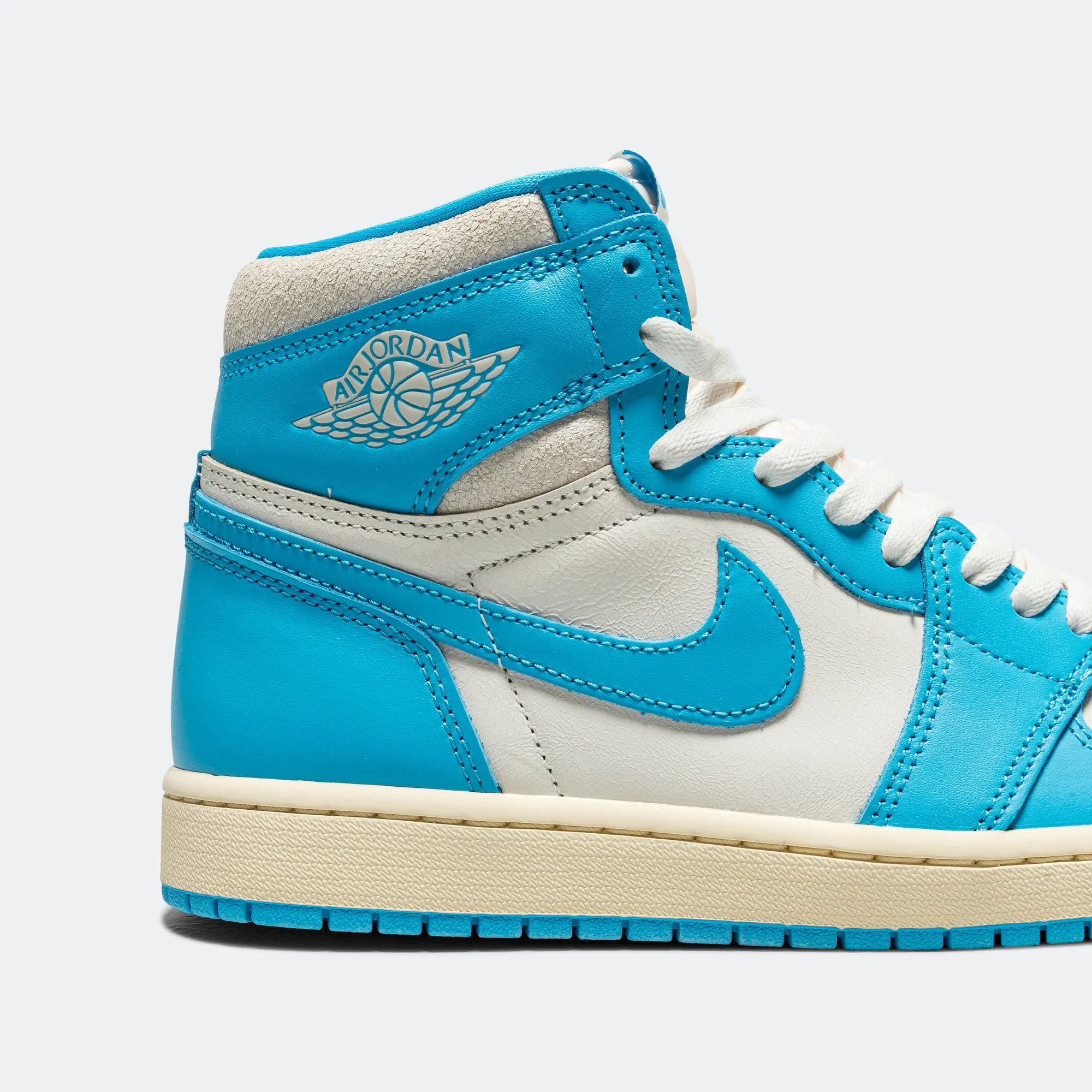 Air Jordan 1 Retro High OG - Dark Powder Blue/Sail