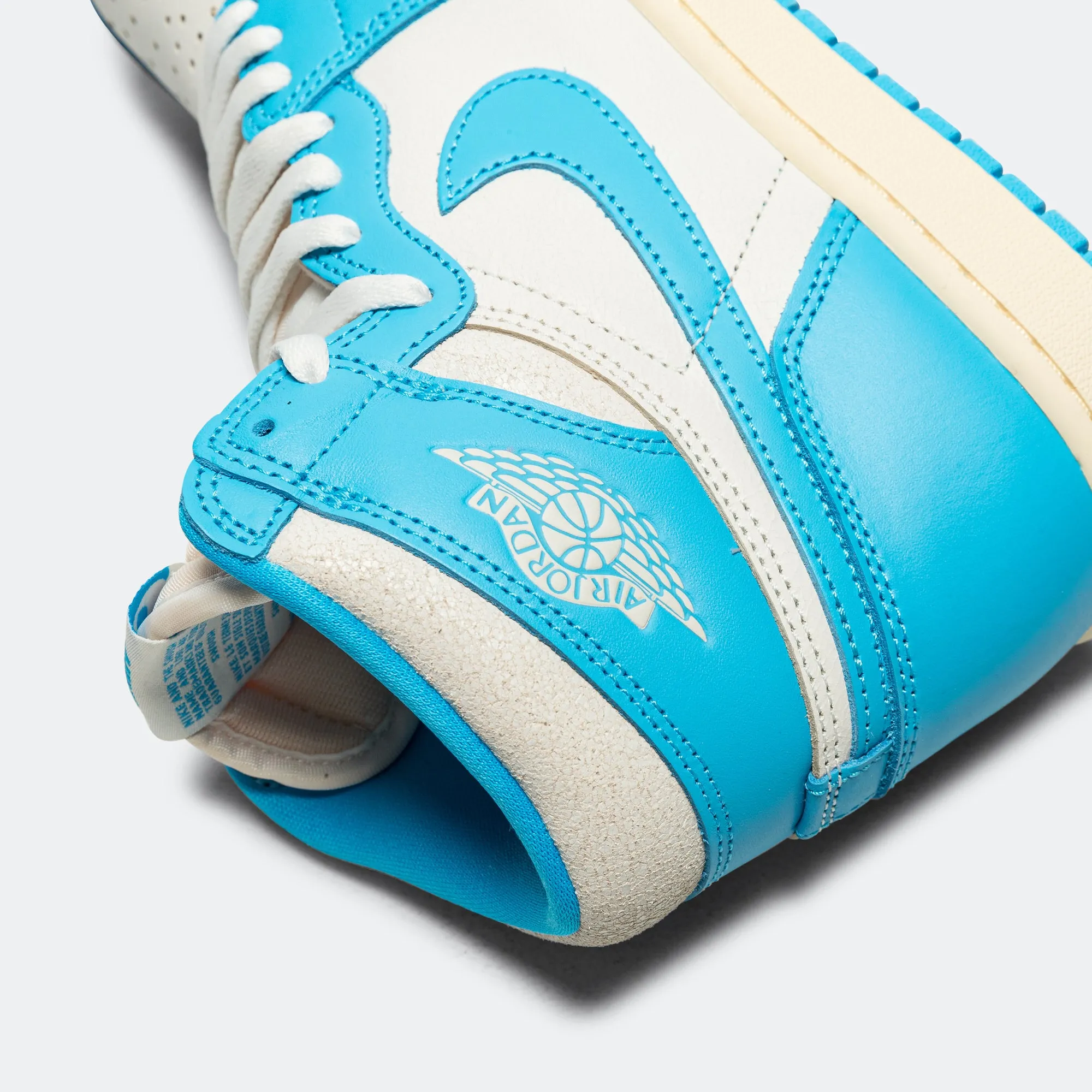 Air Jordan 1 Retro High OG - Dark Powder Blue/Sail