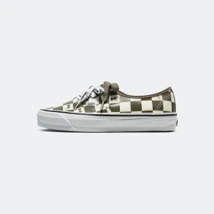 Authentic 44 x Homme Girls - Dark Olive