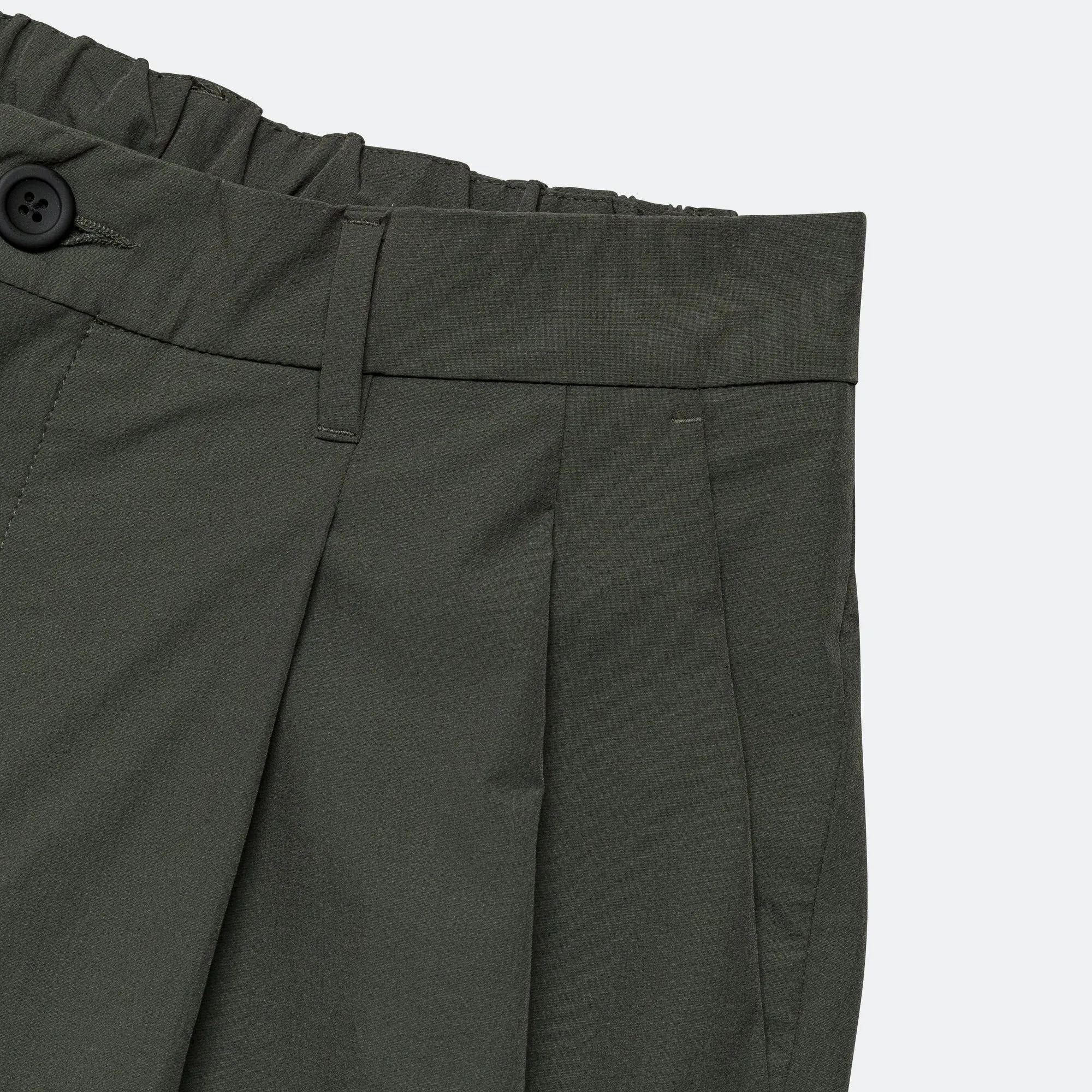 Benn Travel Light Shorts - Black Olive