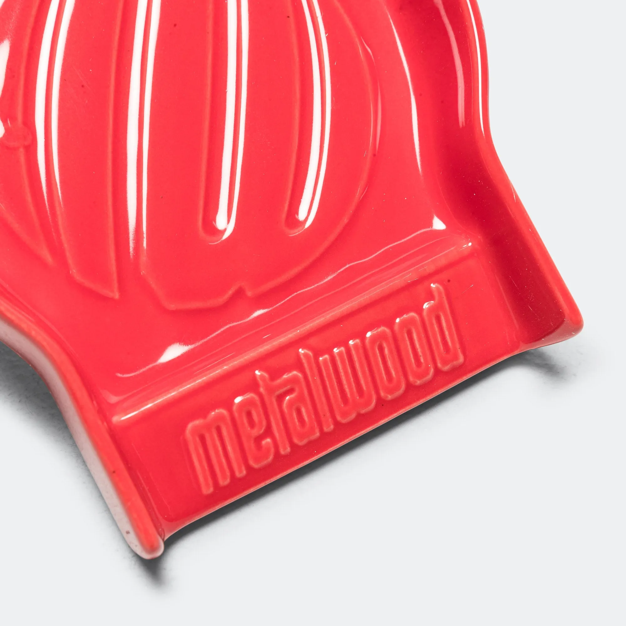 Puttin Trainer Ashtray - Red