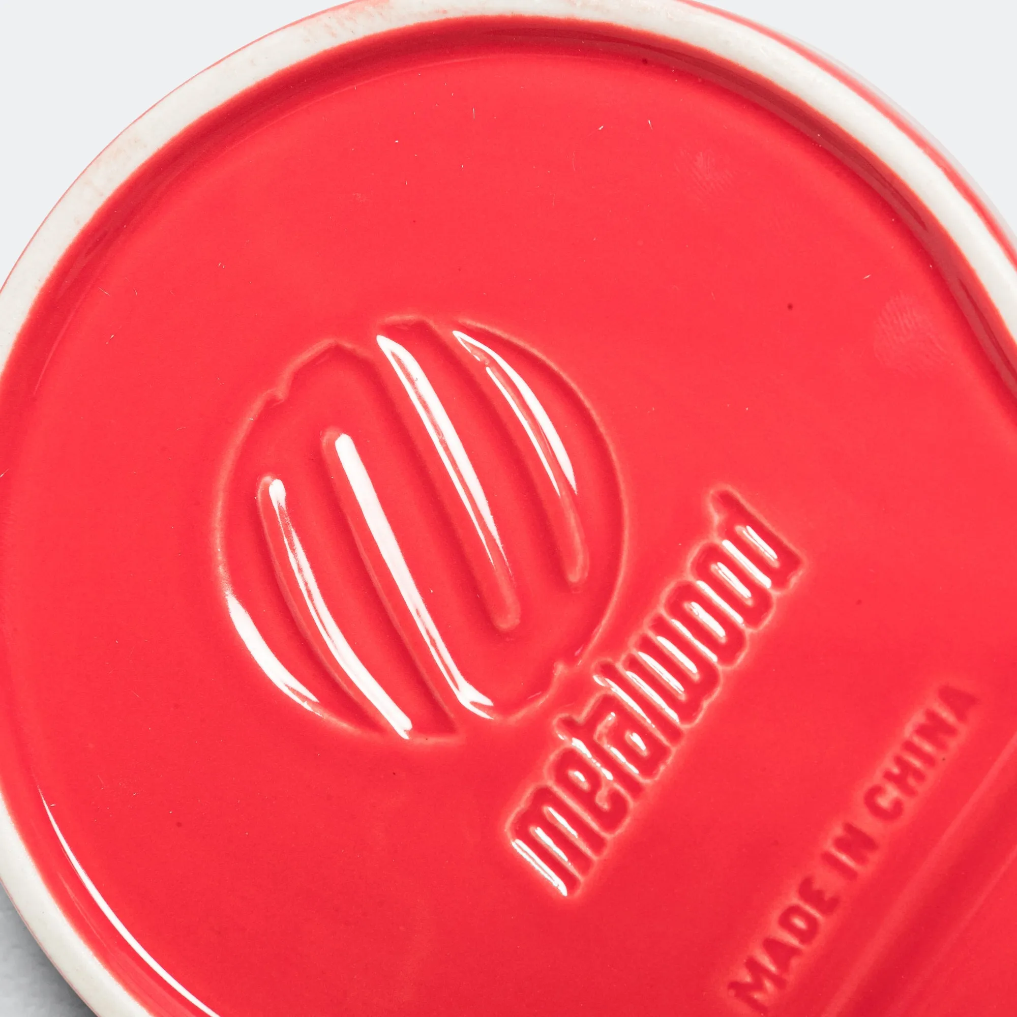 Puttin Trainer Ashtray - Red
