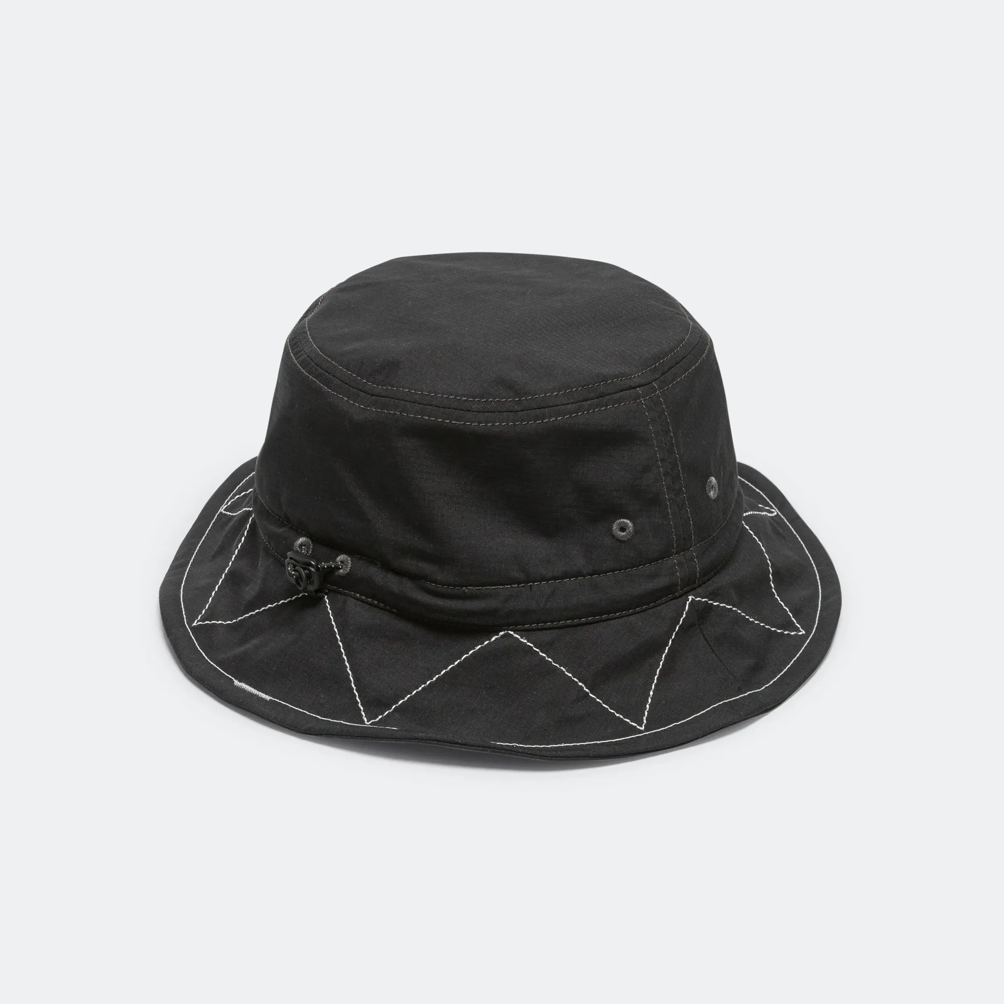 ZigZag Stitch Hat x and wander - Black